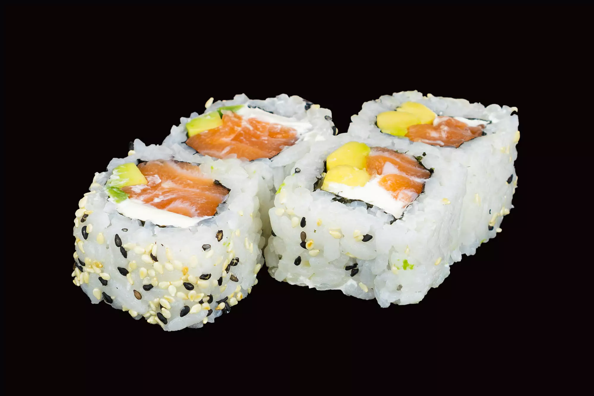 URAMAKI MIT ROHEM FISCH PHILADELPHIA